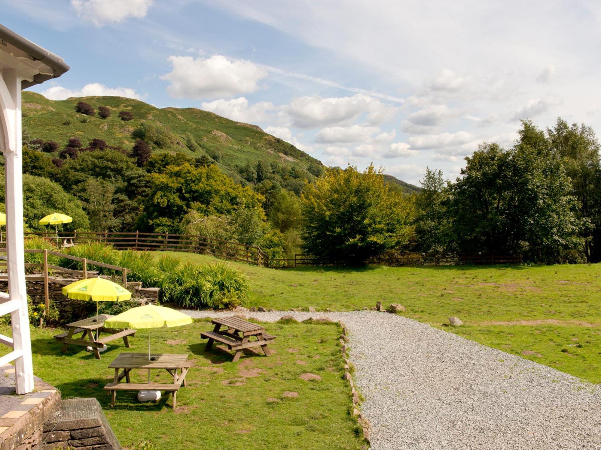 Yha Langdale Hostel *